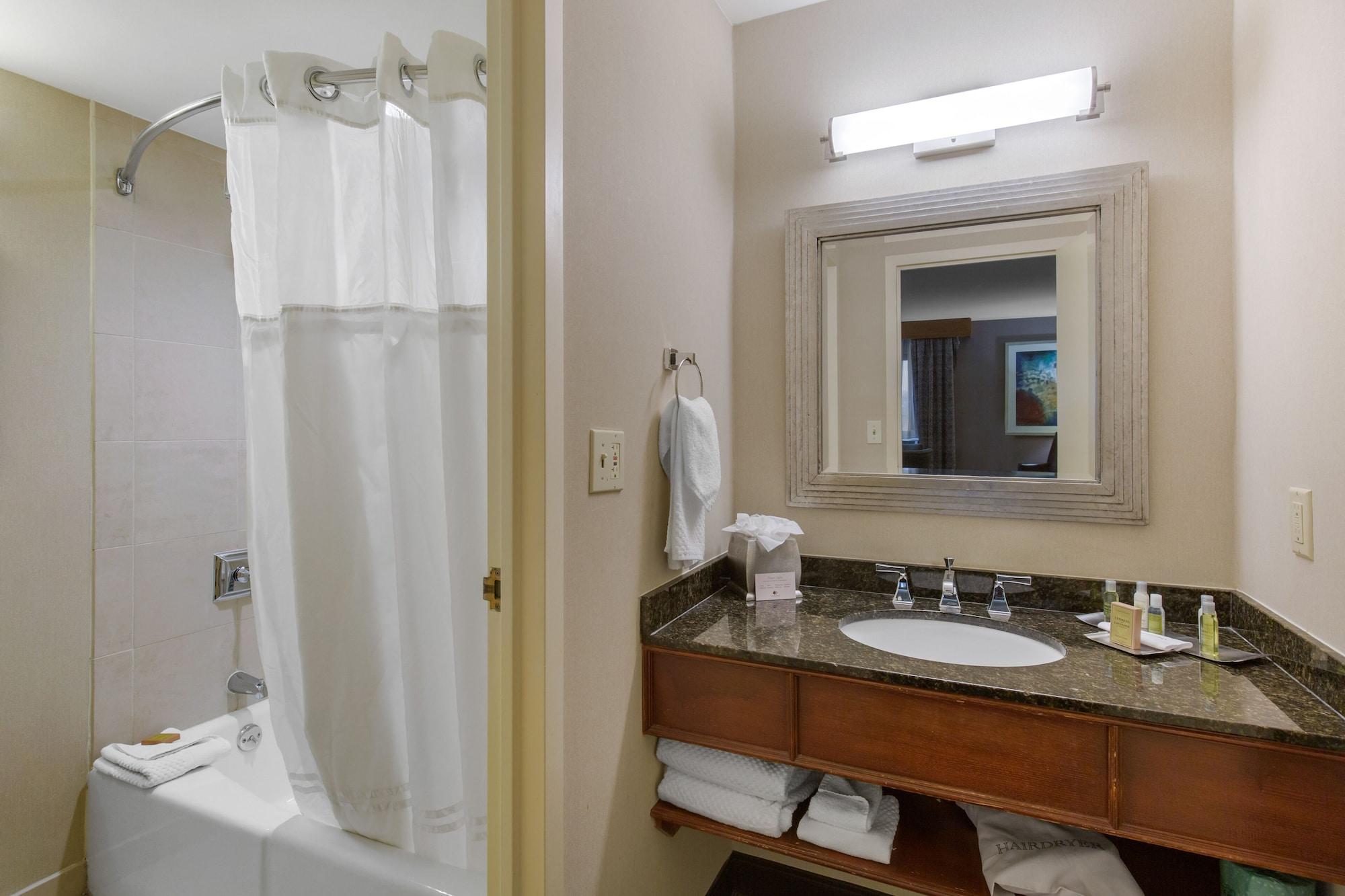 Doubletree By Hilton Downtown Wilmington - Legal District Экстерьер фото