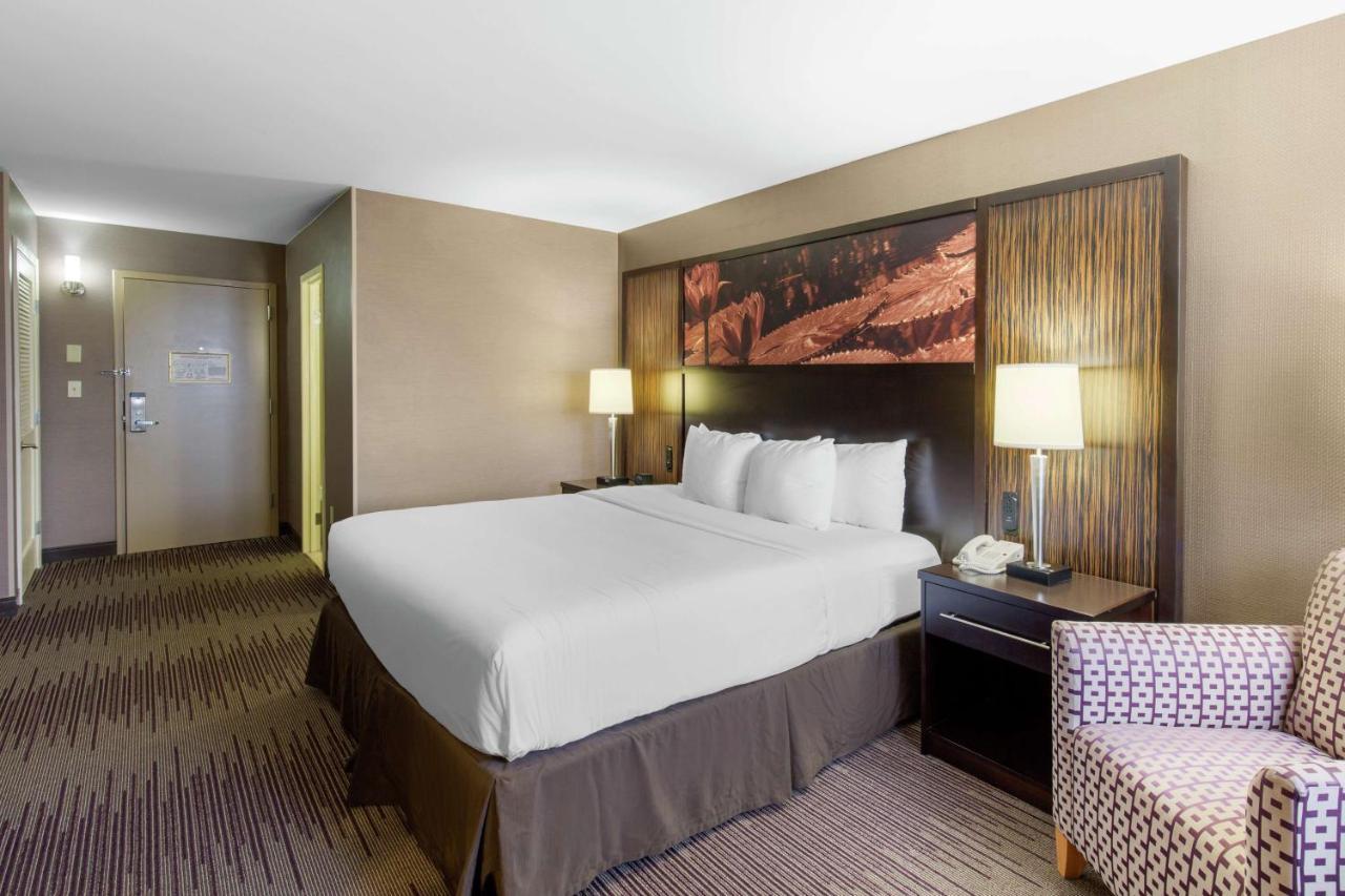 Doubletree By Hilton Downtown Wilmington - Legal District Экстерьер фото